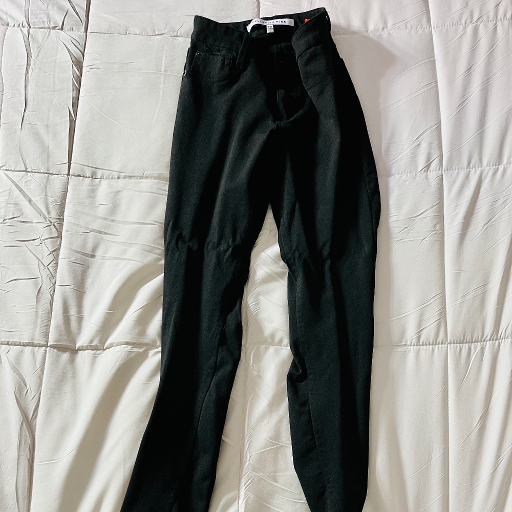 Black Skinny Jeans